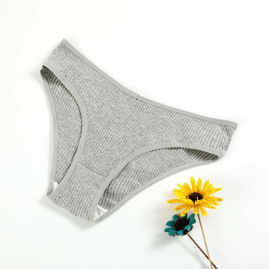 New V-Shaped Women's Cotton Low-Rise Breathable Briefs