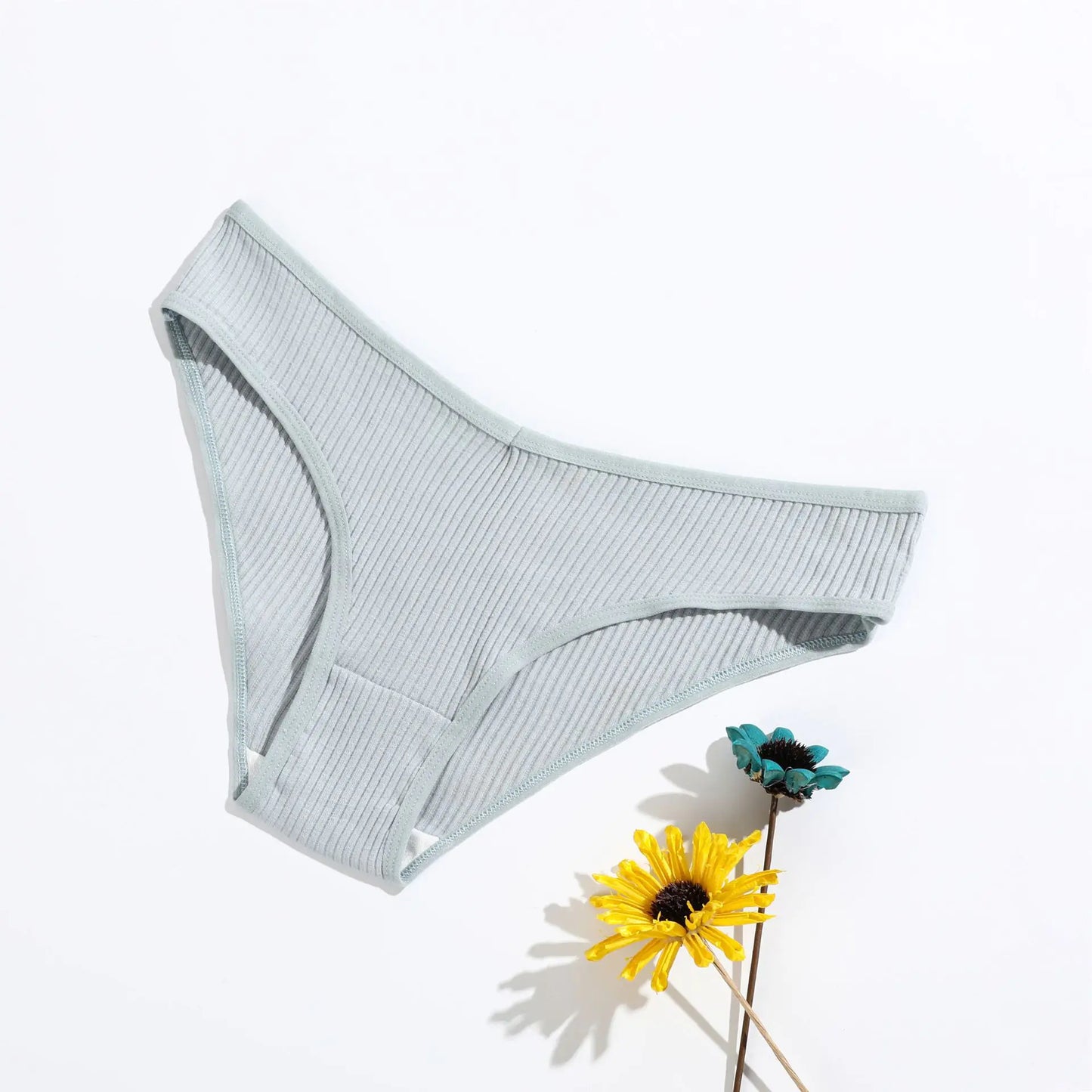 New V-Shaped Women's Cotton Low-Rise Breathable Briefs